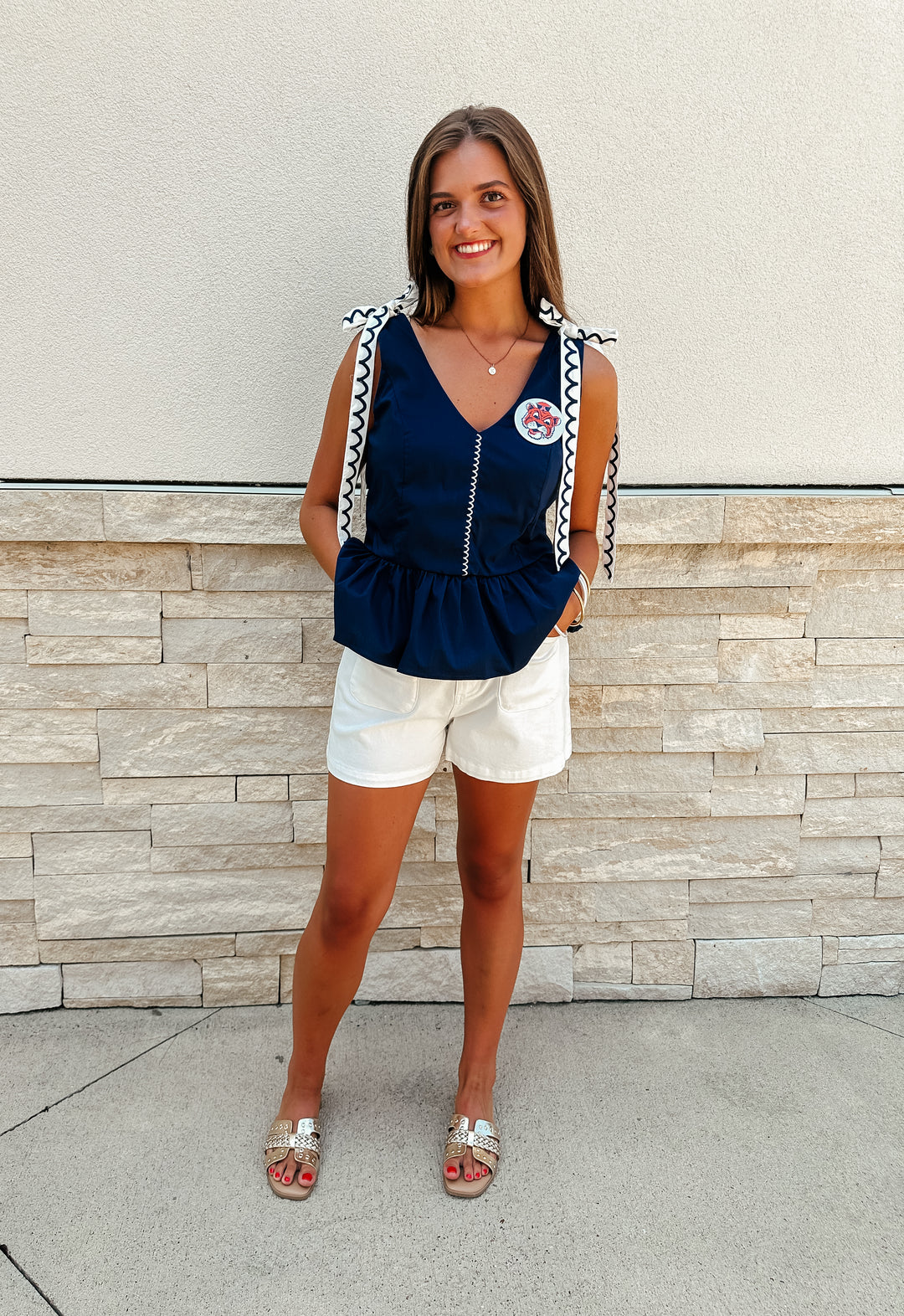 Toni Scallop Embroidery Top
