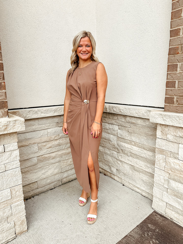 Mocha Mousse Maxi