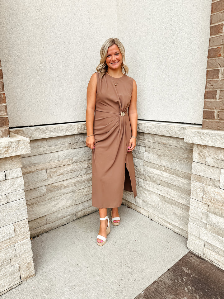 Mocha Mousse Maxi