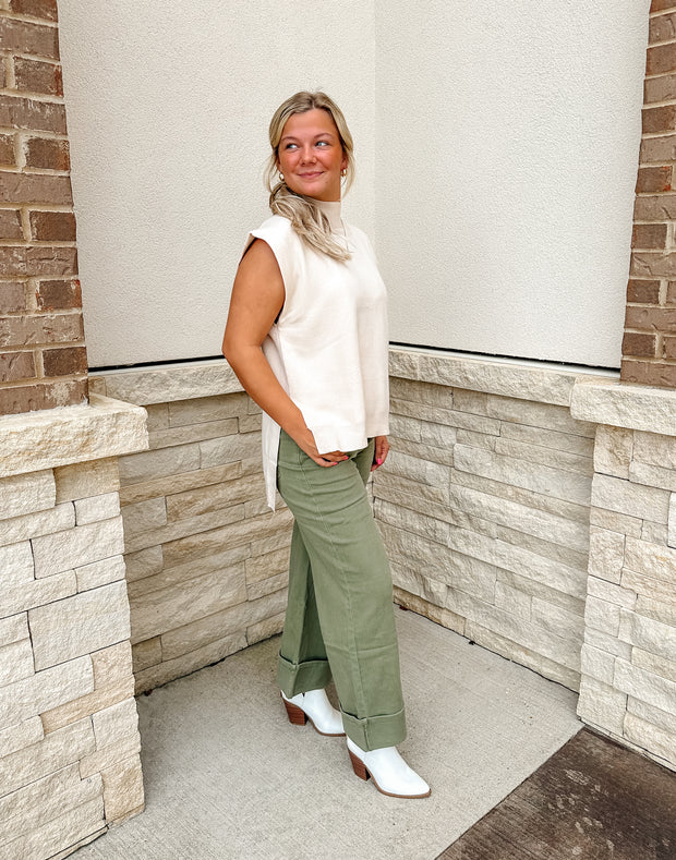 Solid Mid-rise Ankle Pants: Olive